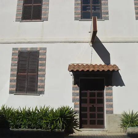 Ollolai Szálloda Civitavecchia